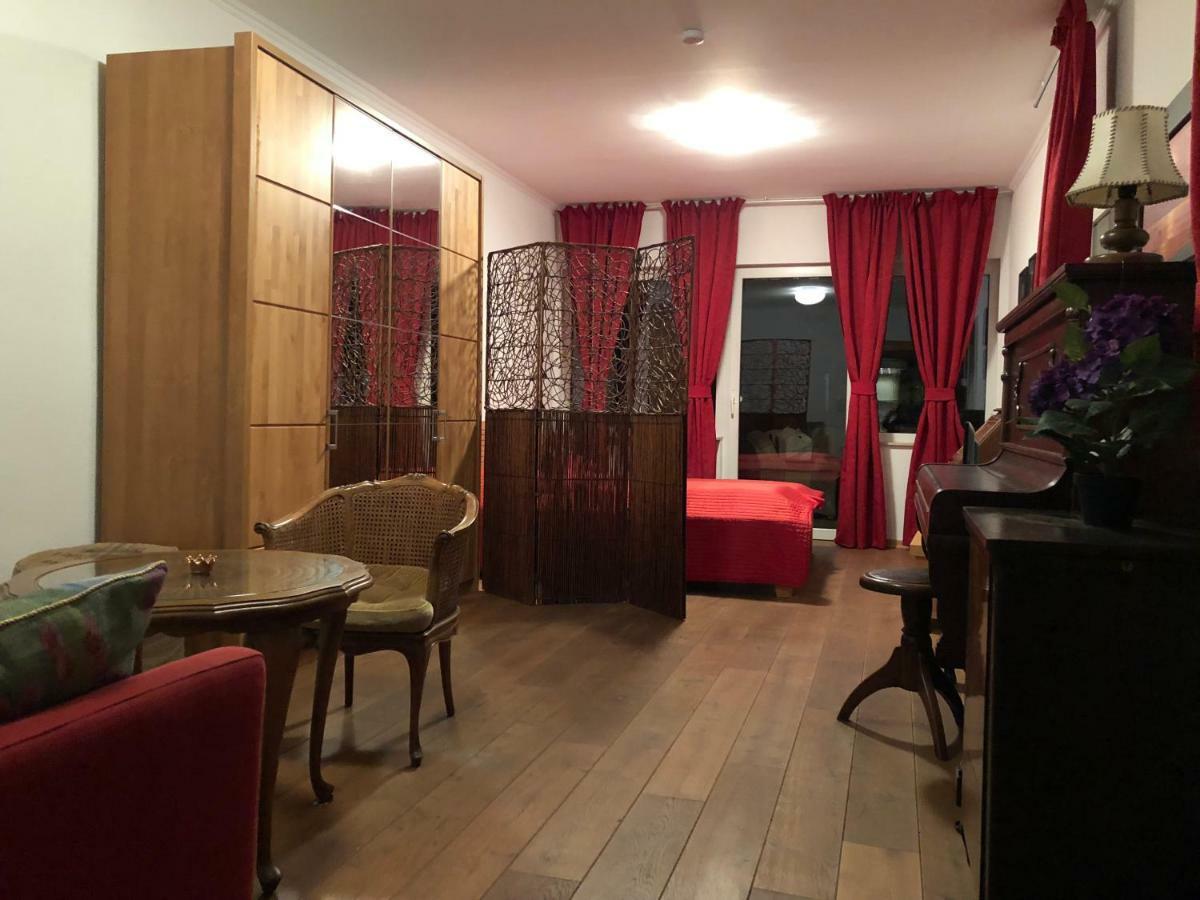 Apartment Ferienwohnung Am Schloss Eller - Am Dammsteg Düsseldorf